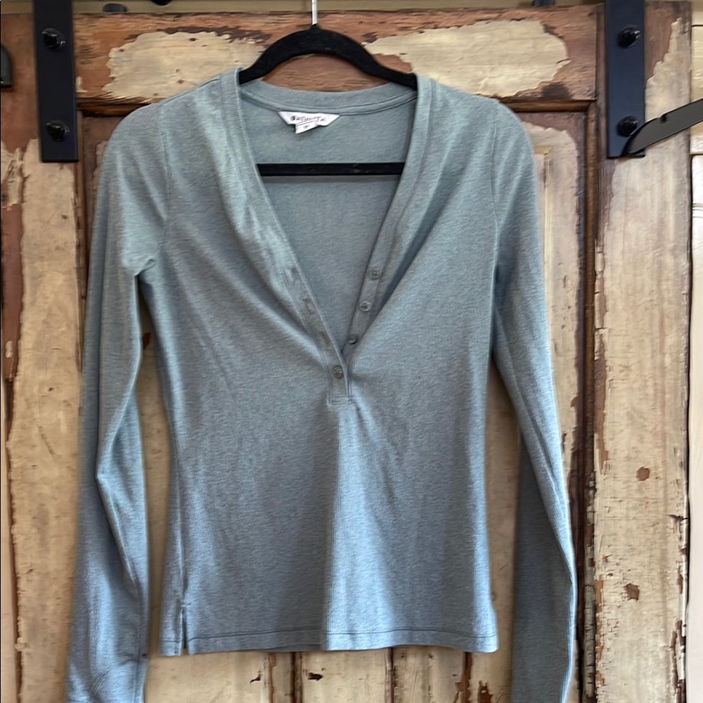 Athleta Womens XS Uptempo Ribbed Long Sleeve Henley Top